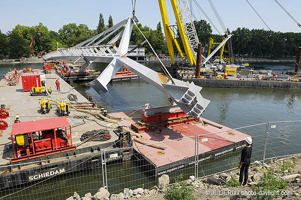 Liège - passerelle sur la Meuse